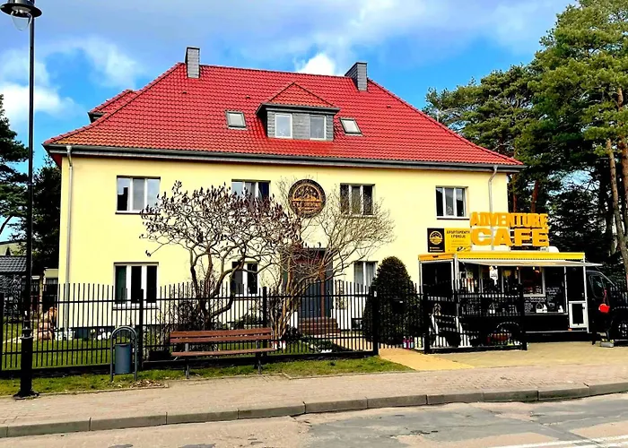 ゲストハウス Adventure 3*